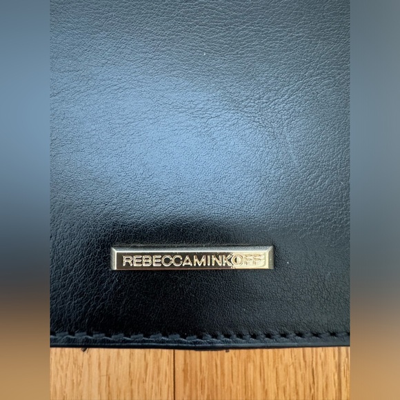 Rebecca Minkoff Chevron quilted love crossbody bag - Picture 4 of 4